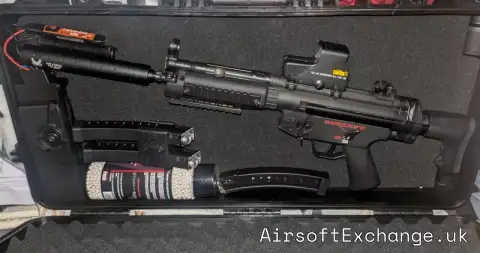 MP5K + Accessories + 3 mags