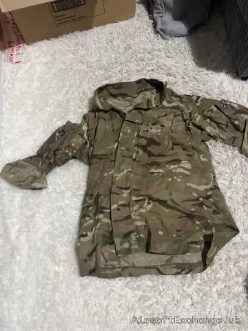 Combat top