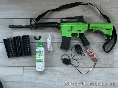 M4 AEG Airsoft Rifle (with accessories) – Untested
