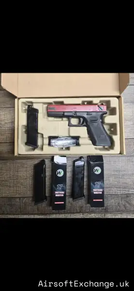 Glock 18C and 3 mags