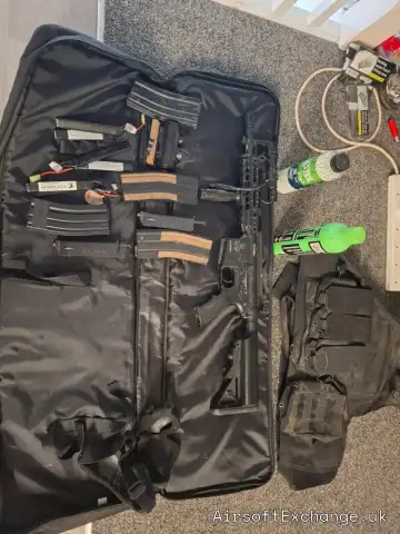Realistic m4 airsoft assault rifle