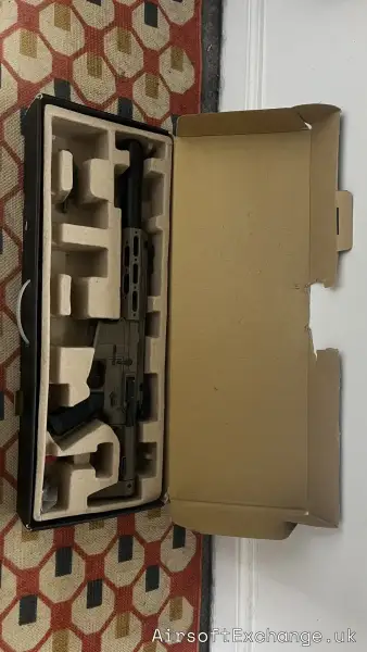 Ares Amoeba AM-014 Honey Badger