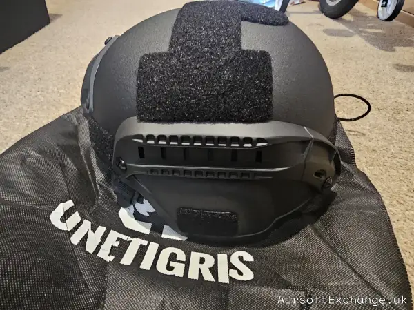 OneTigris black fast helmet.