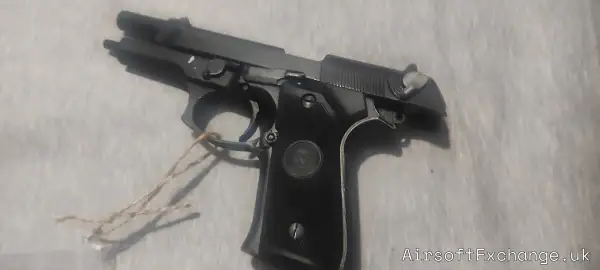 KJW M9 GBB Airsoft Pistol – With Box & Spare Grips