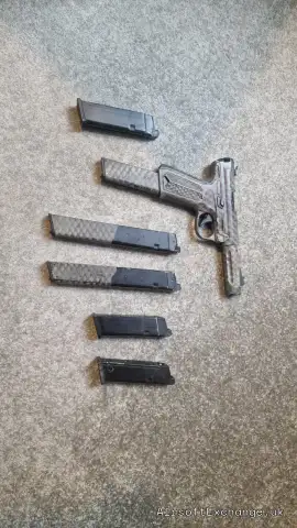 Action army aap10 with spare mags