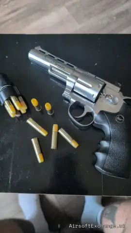 Dan Wesson 6 inch chrome CO2 revolver