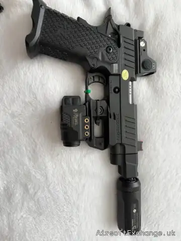 Staccato x EMG R611-2 upgraded Hi-Capa