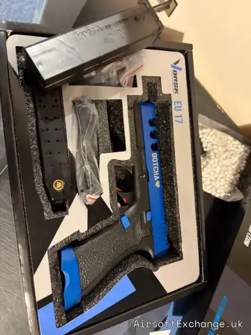 Vorsk EU17 Vented GBB Pistol Two-Tone Blue Bundle